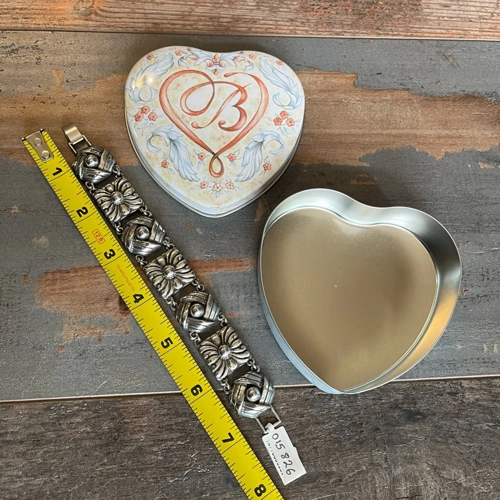 Vintage Brighton Chunky Bracelet in Heart Tin - Picture 3 of 5